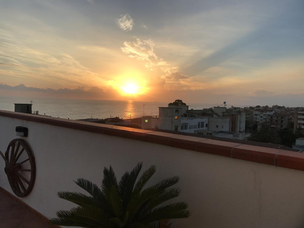 Terrazze Sul Mare Melito Di Porto Salvo Hotel Exterior foto