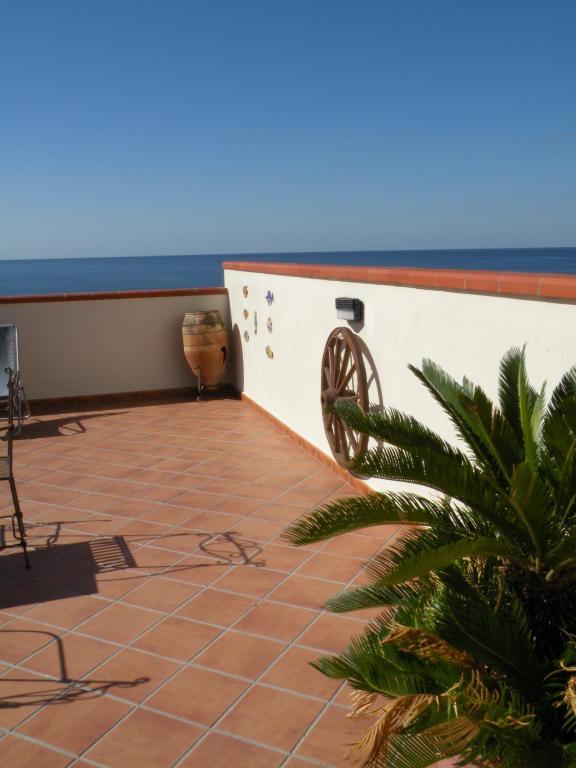 Terrazze Sul Mare Melito Di Porto Salvo Hotel Exterior foto